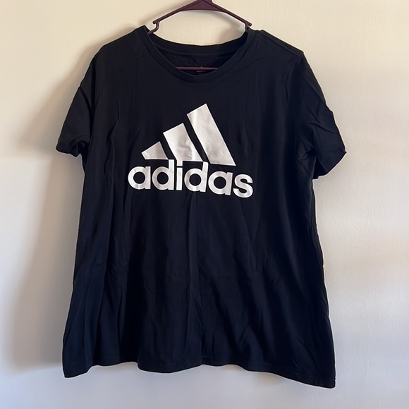 Adidas athletic shirt - Picture 2 of 6